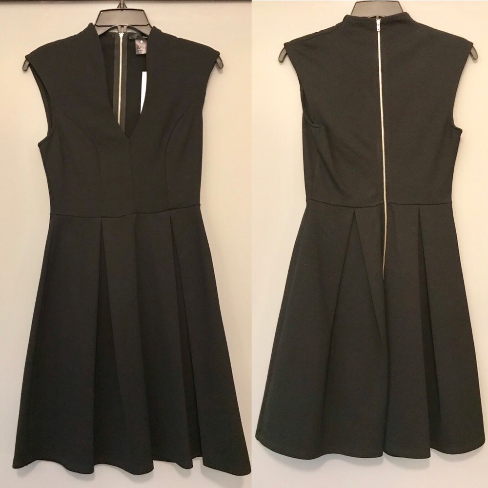 NWT Aqua Pleated V Neck Dress Fit & Flare